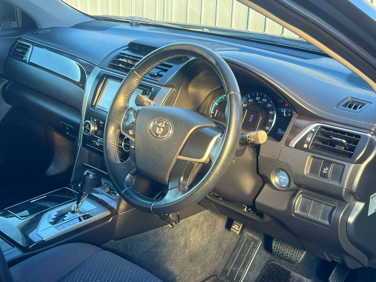 2012 Toyota Camry photo 9