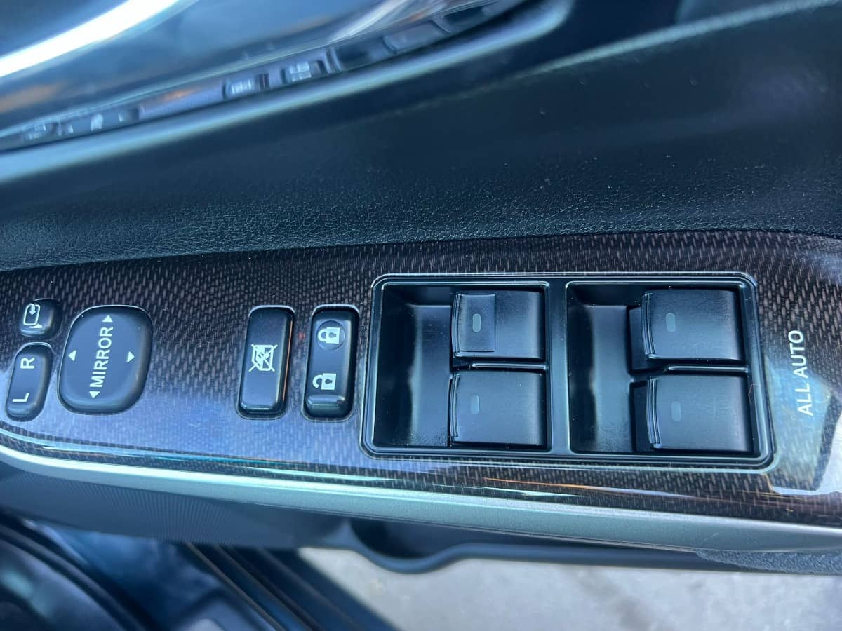 2012 Toyota Camry photo 18