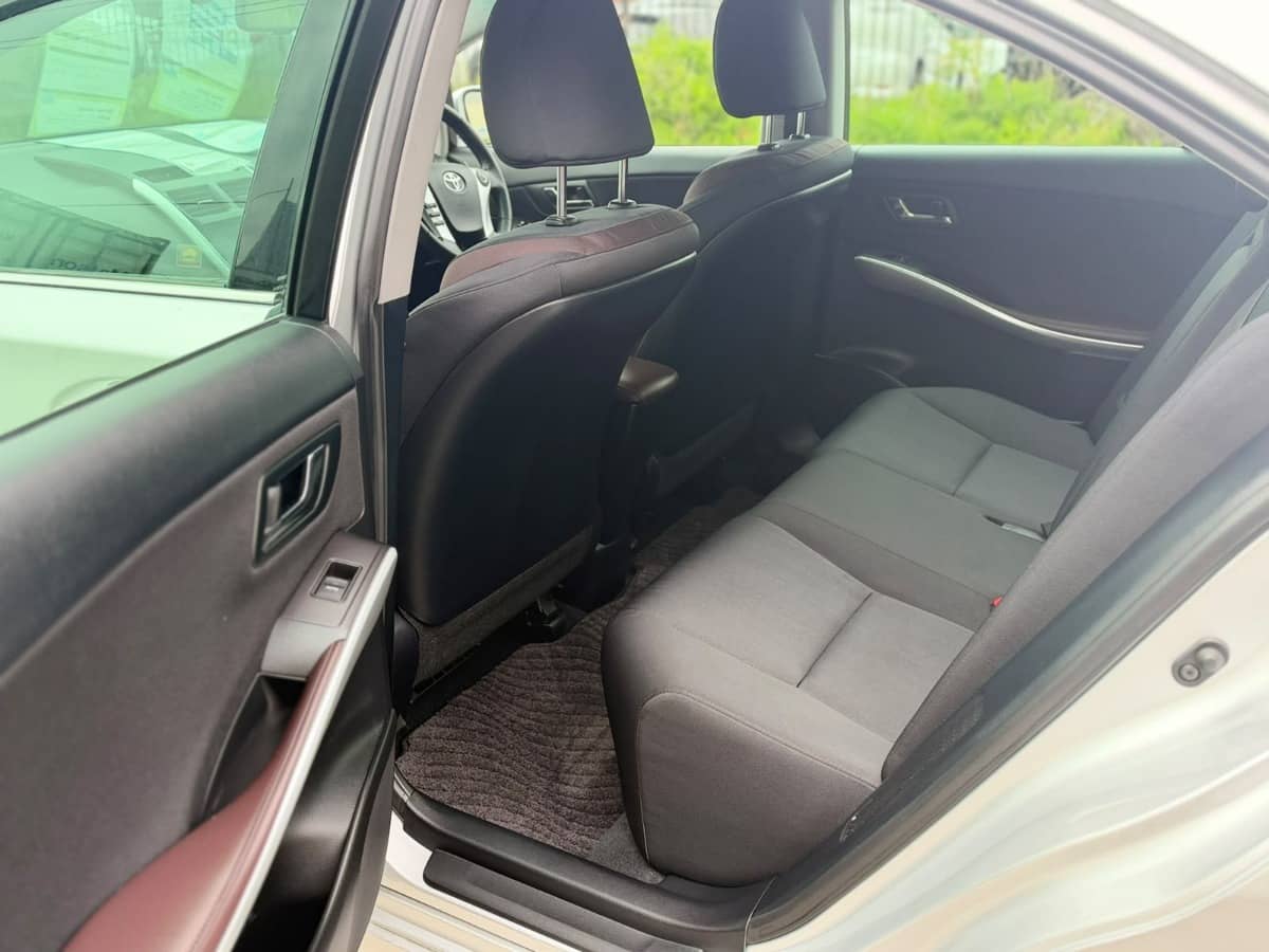 2014 Toyota Sai photo 10