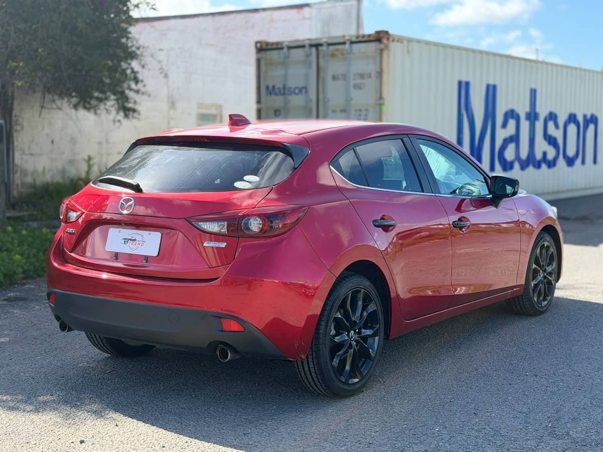 2014 Mazda Axela photo 6
