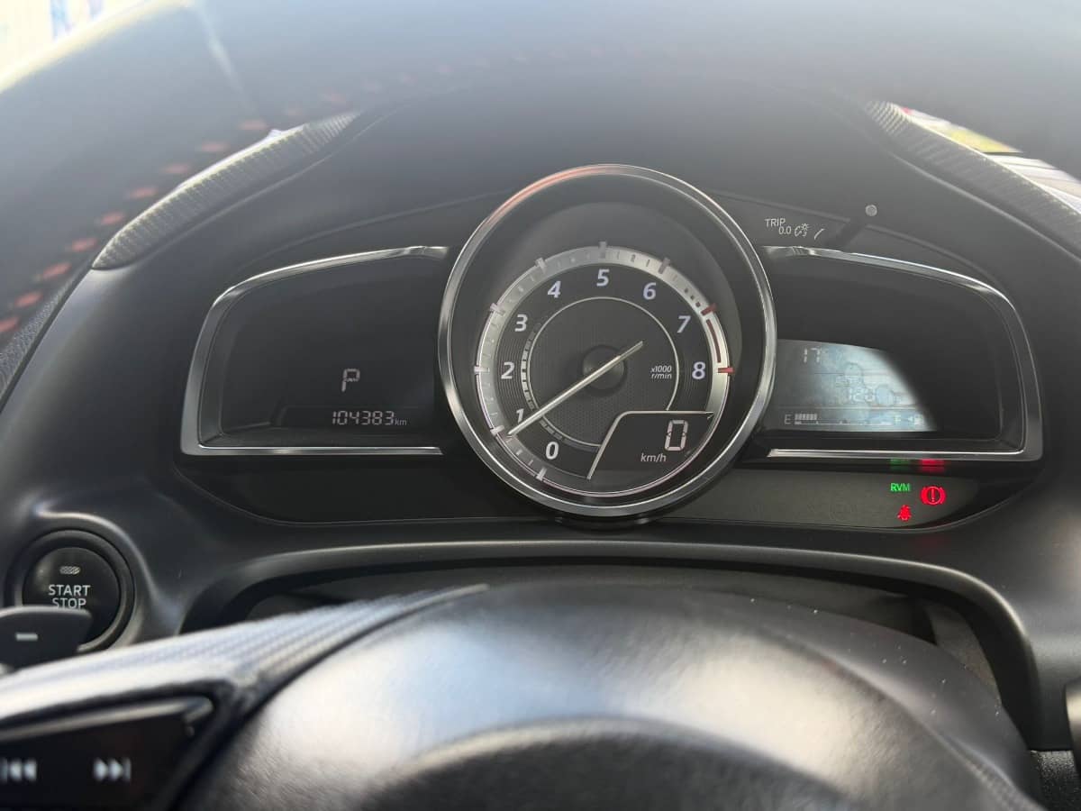 2014 Mazda Axela photo 12