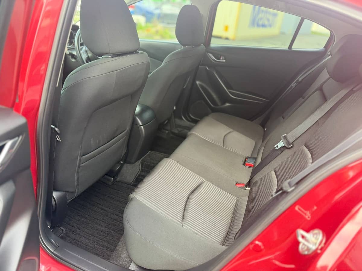 2014 Mazda Axela photo 11