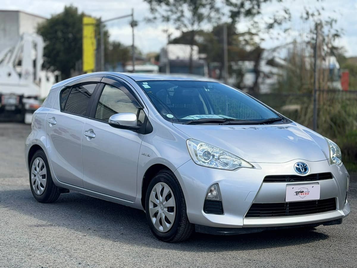 2014 Toyota Aqua photo 7