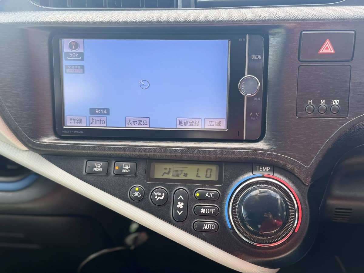 2014 Toyota Aqua photo 9