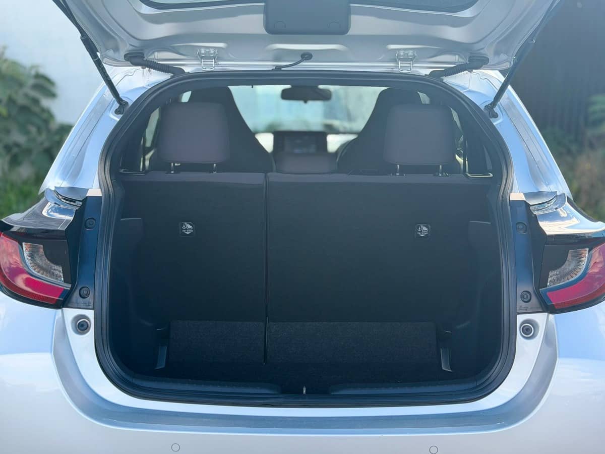 2021 Toyota Yaris photo 8