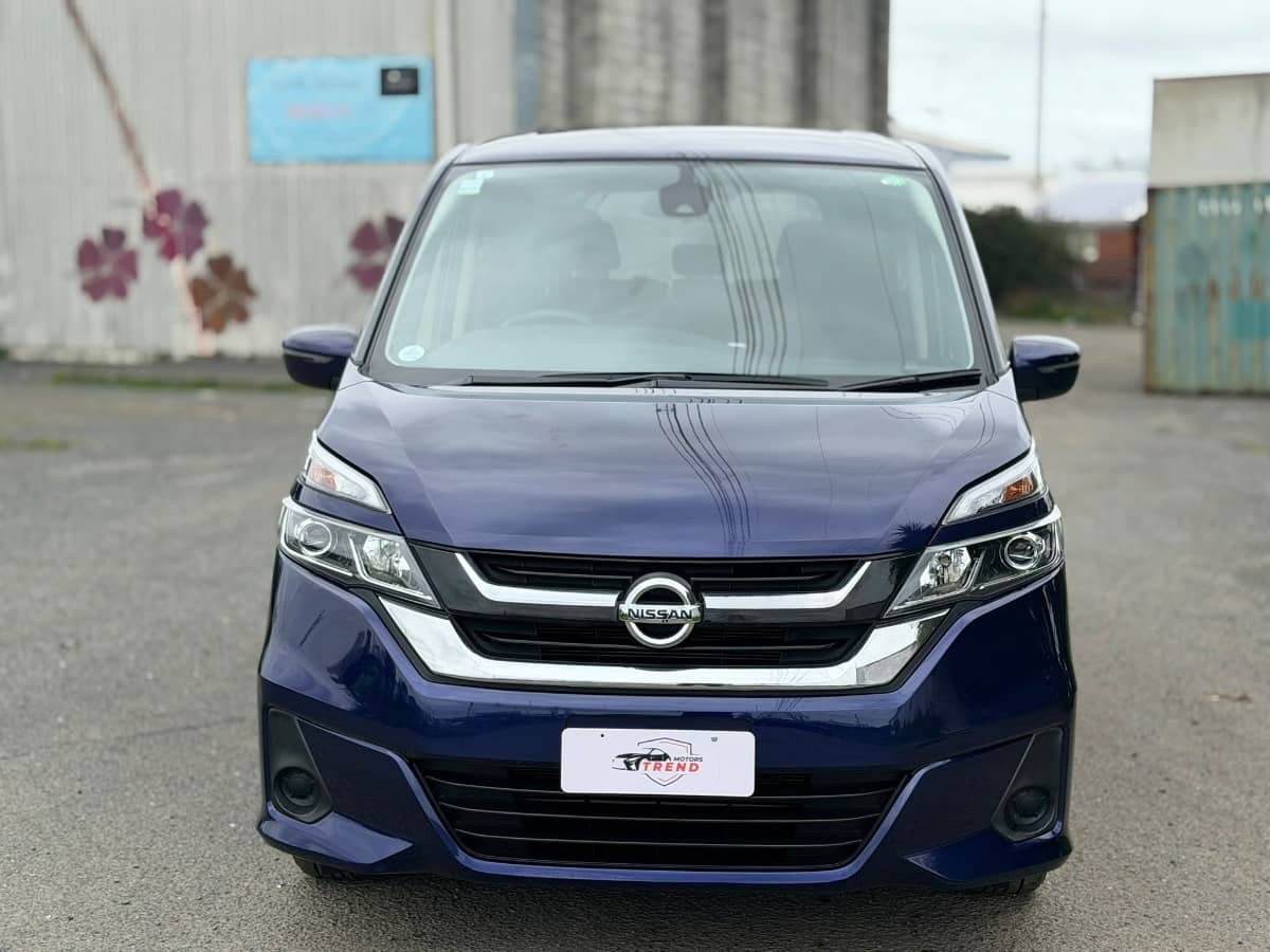 2017 Nissan Serena photo 4