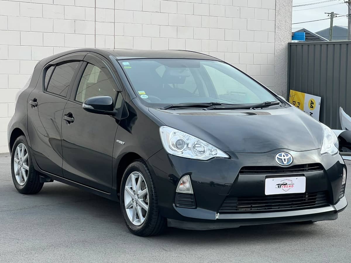 2013 Toyota Aqua photo 3