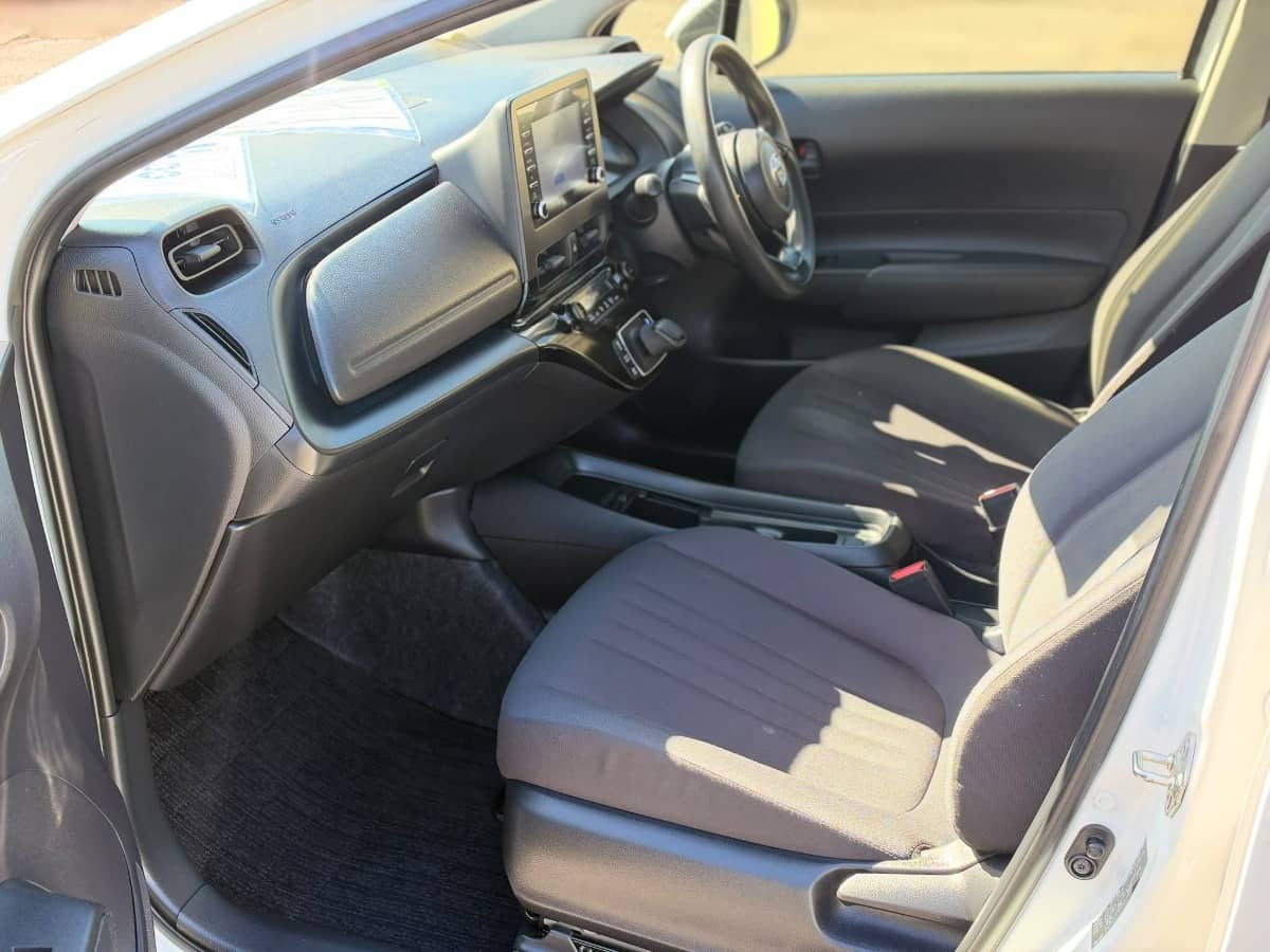 2023 Toyota Aqua photo 11