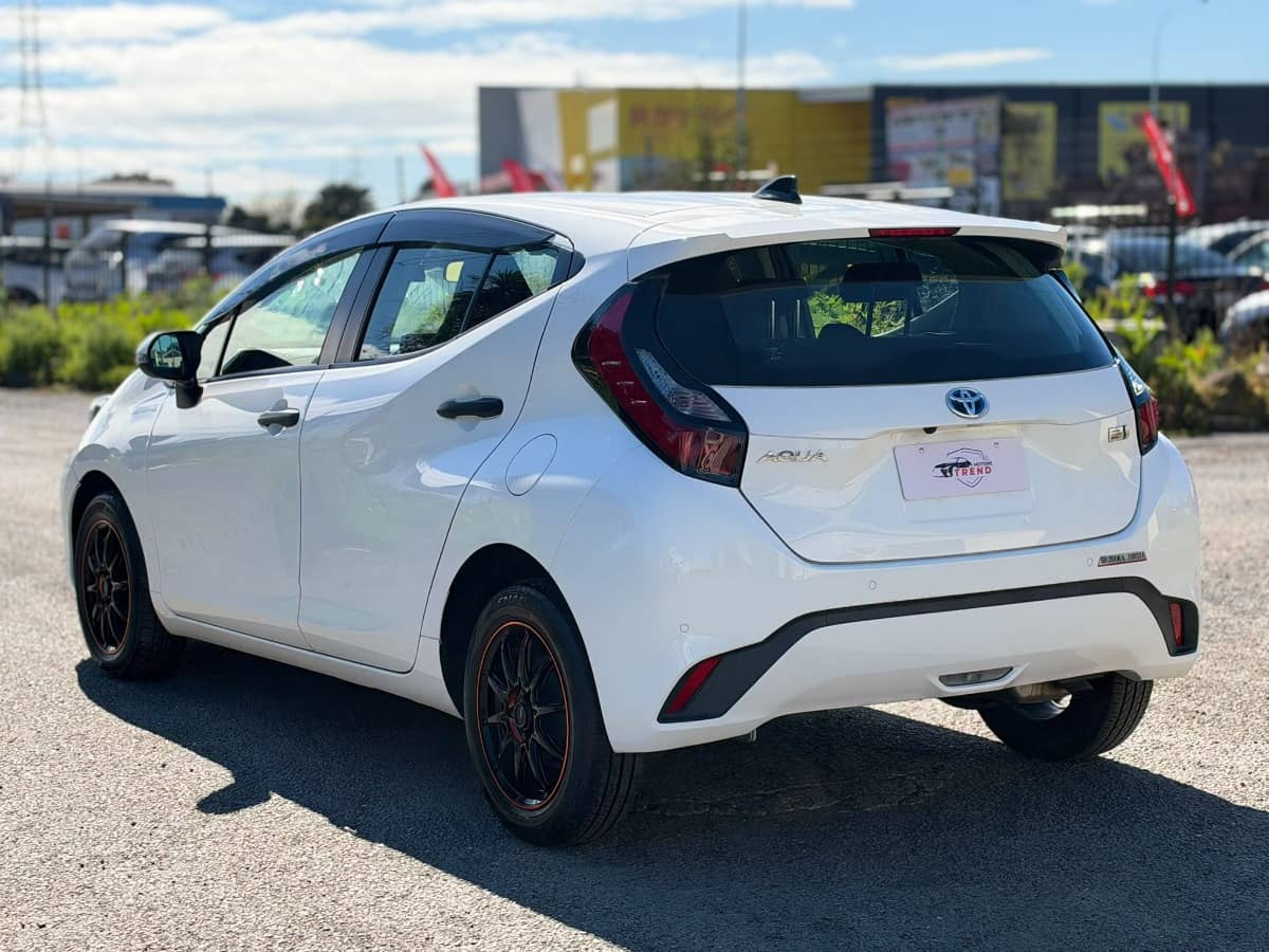 2023 Toyota Aqua photo 4