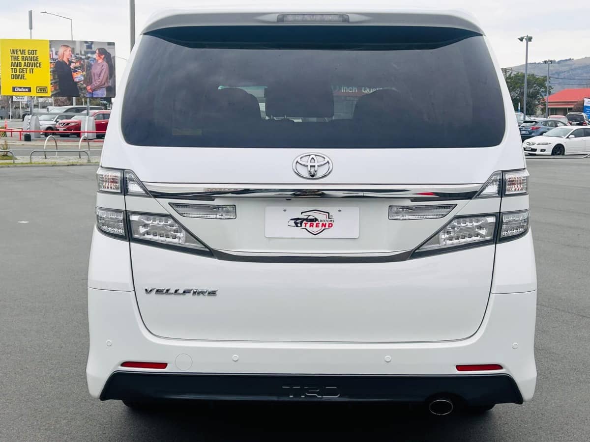 2013 Toyota Vellfire photo 6
