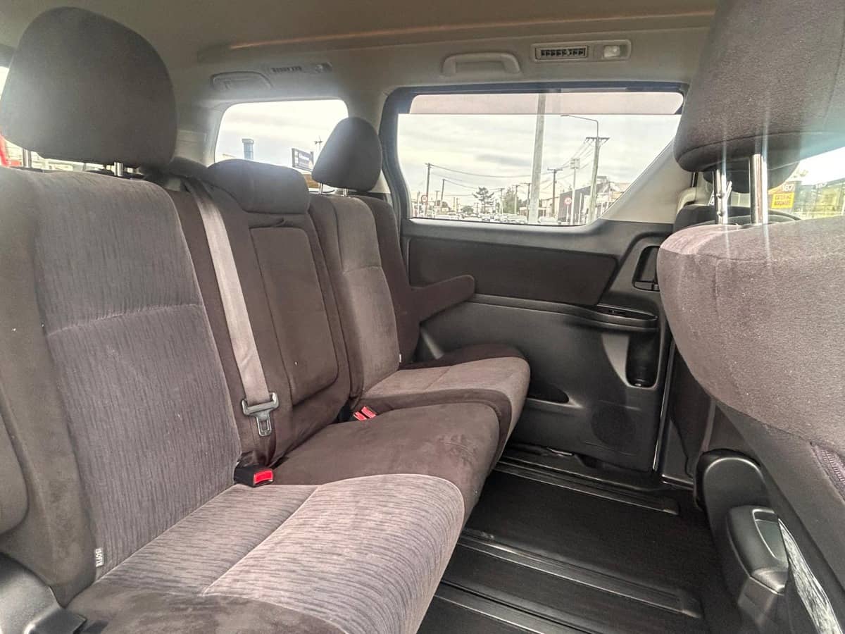2013 Toyota Vellfire photo 12