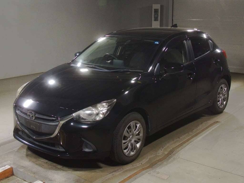 2017 Mazda Demio photo 1