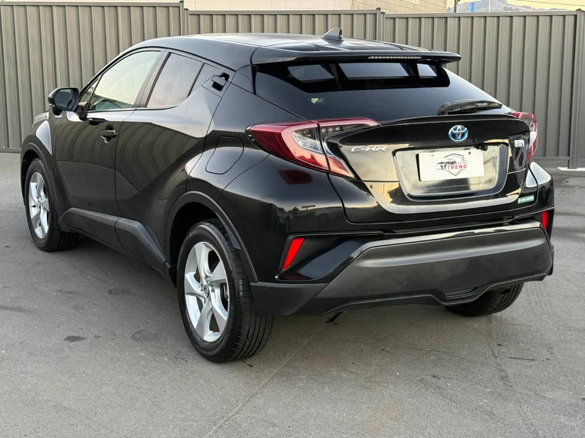 2019 Toyota C-HR photo 18