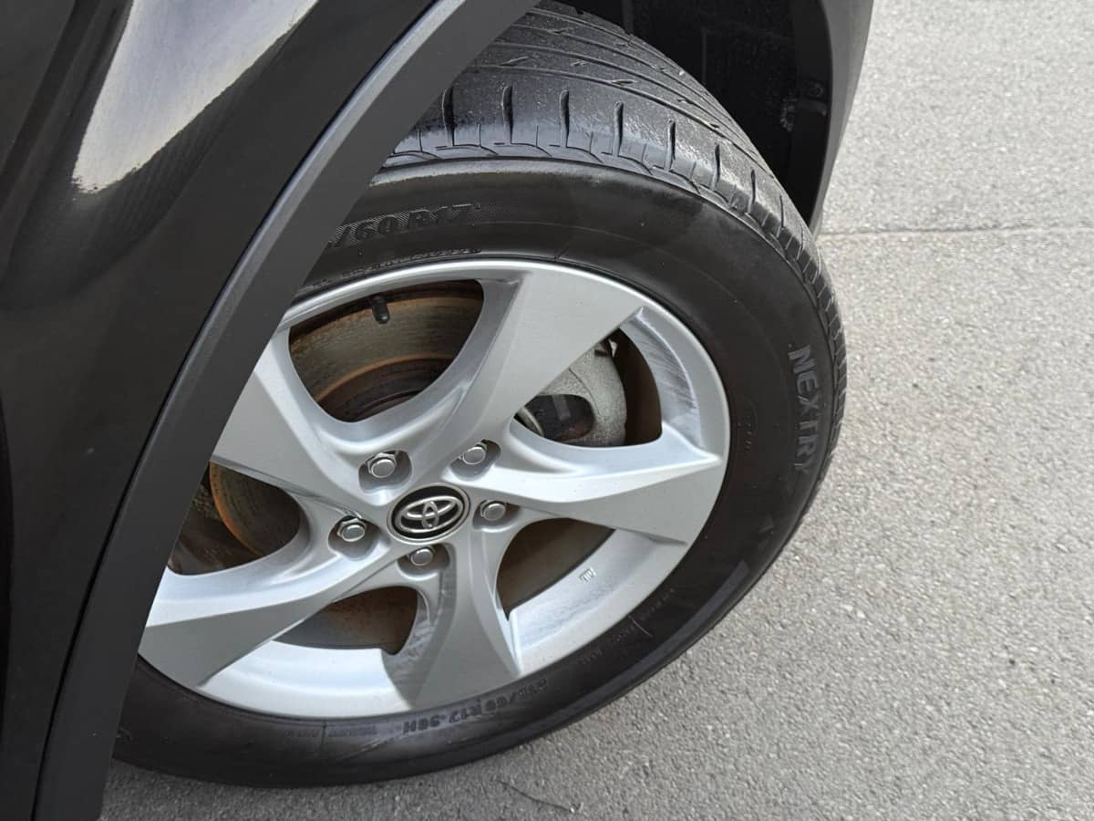 2019 Toyota C-HR photo 19
