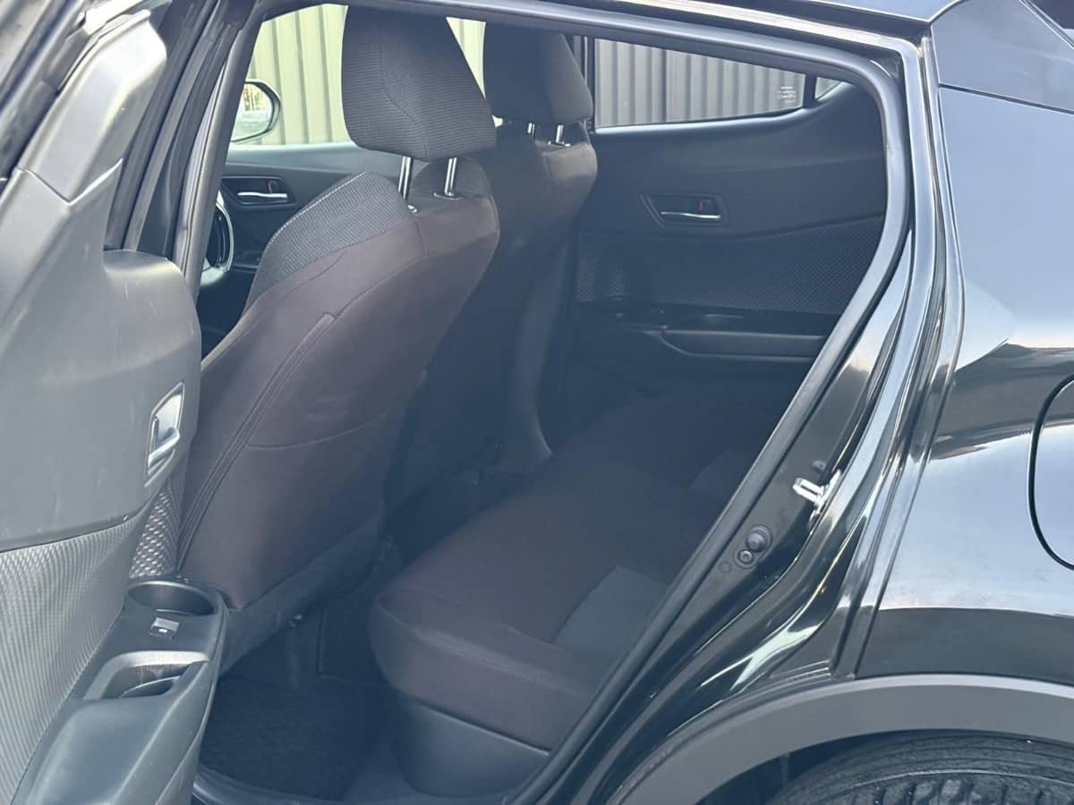 2019 Toyota C-HR photo 9