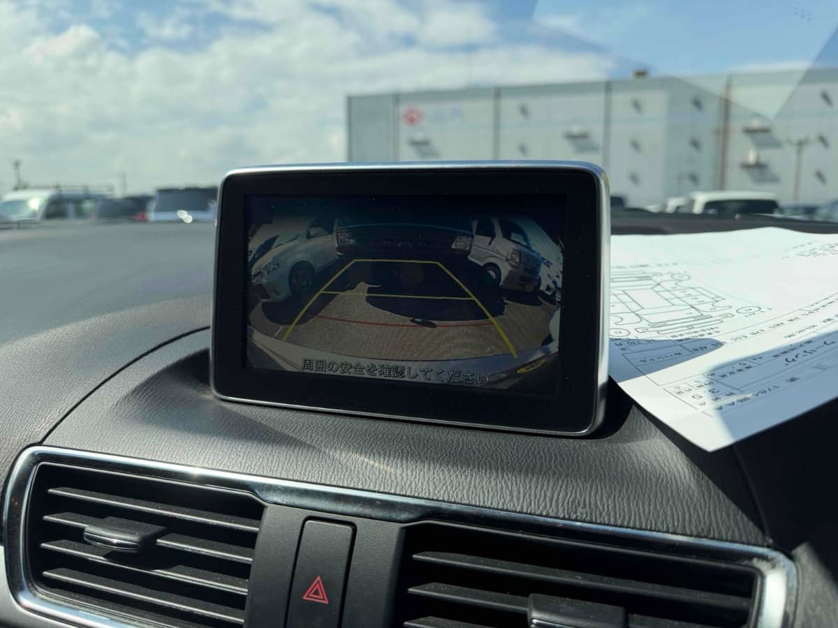2014 Mazda Axela photo 6
