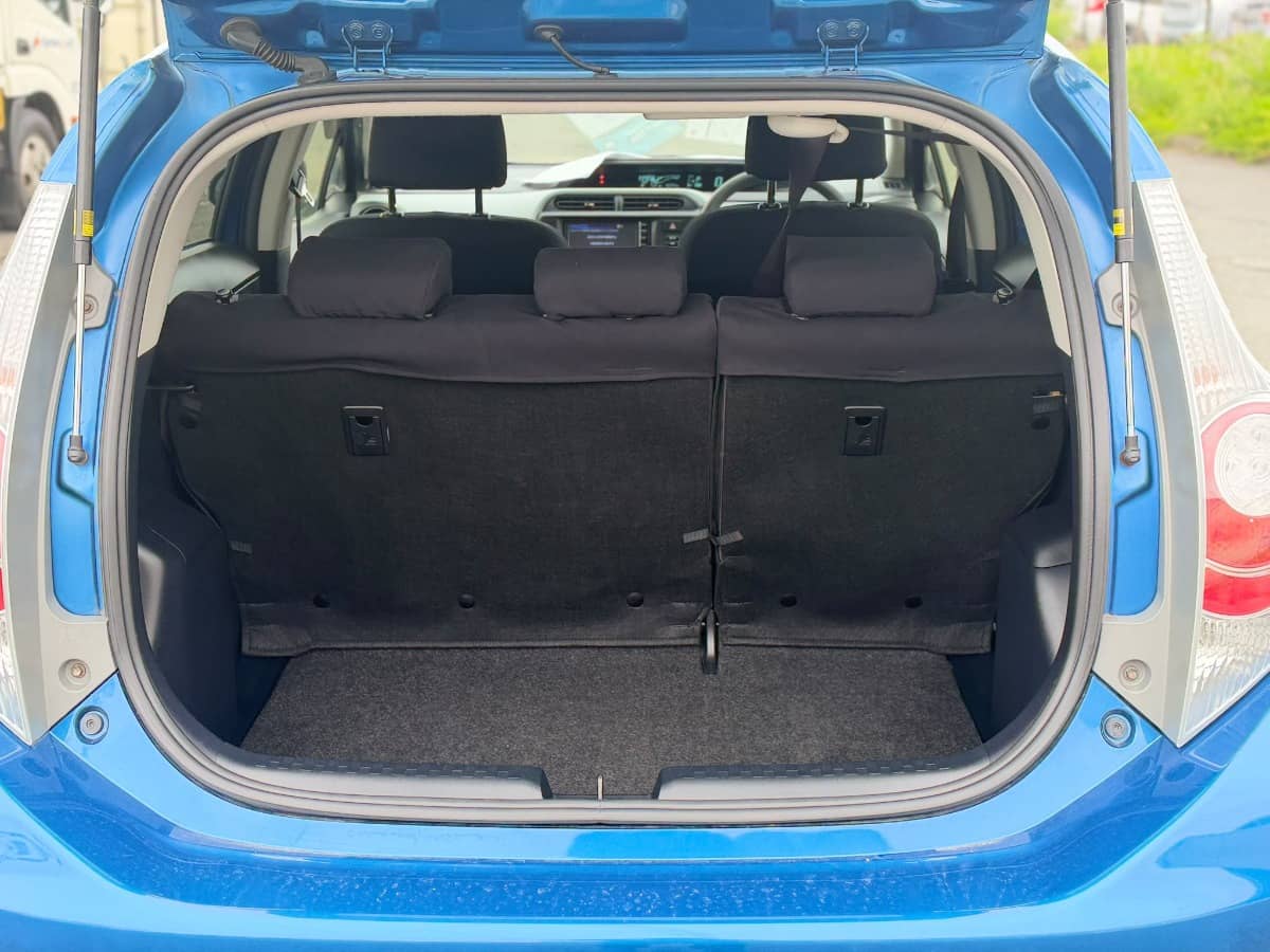 2014 Toyota Aqua photo 9