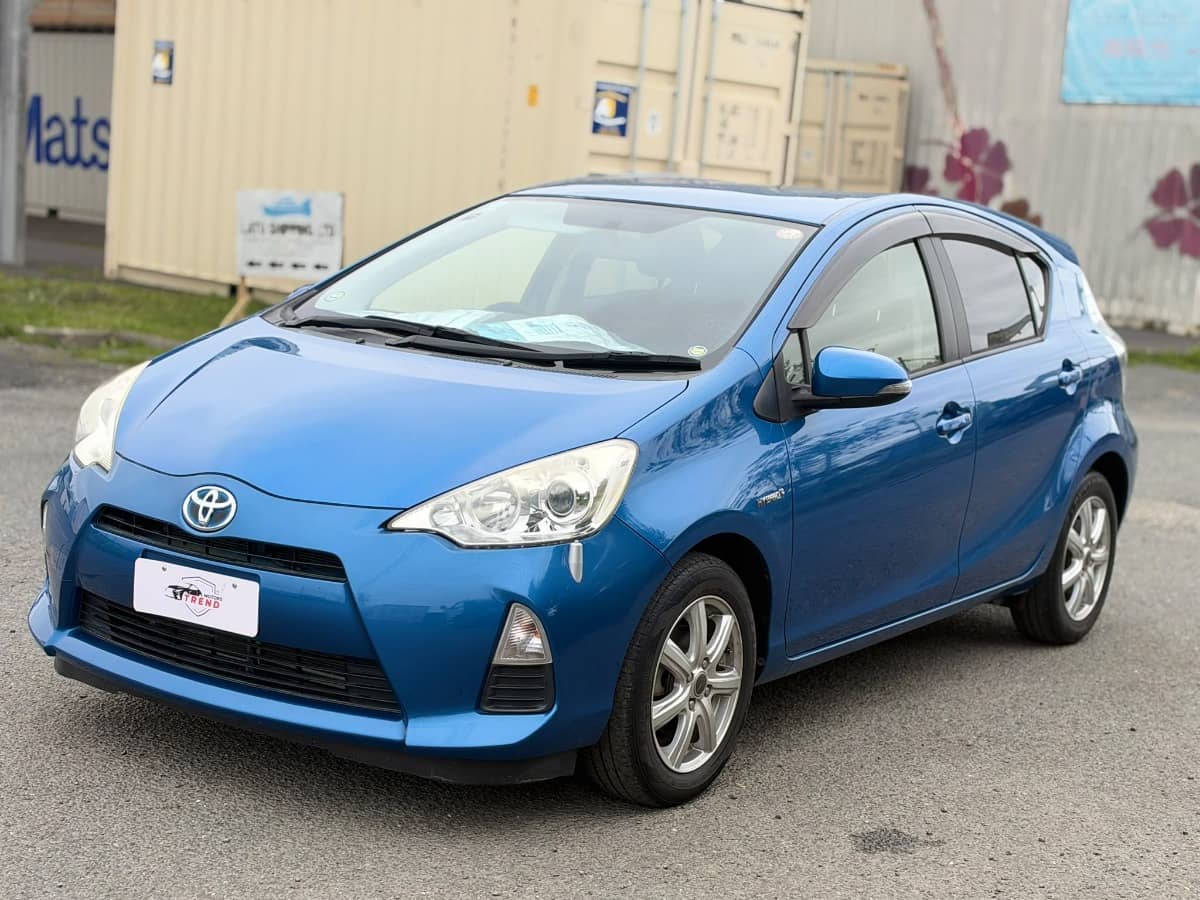 2014 Toyota Aqua photo 4