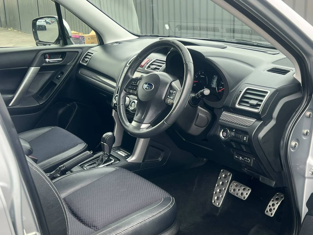 2015 Subaru Forester photo 5