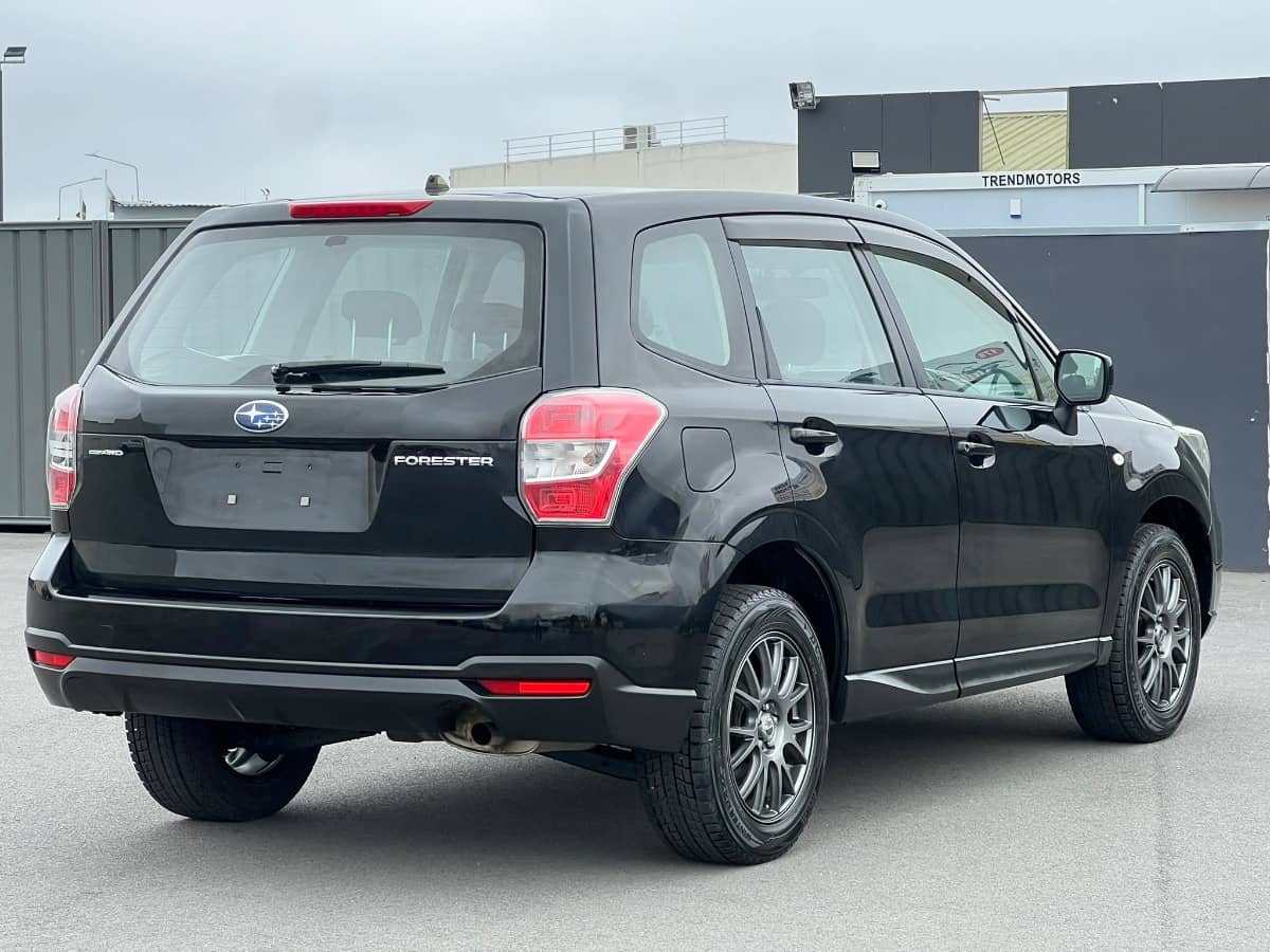 2015 Subaru Forester photo 5