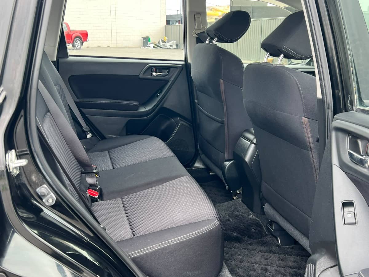 2015 Subaru Forester photo 9