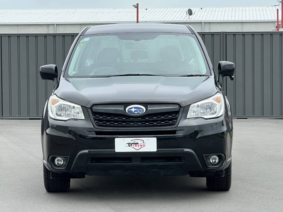 2015 Subaru Forester photo 2