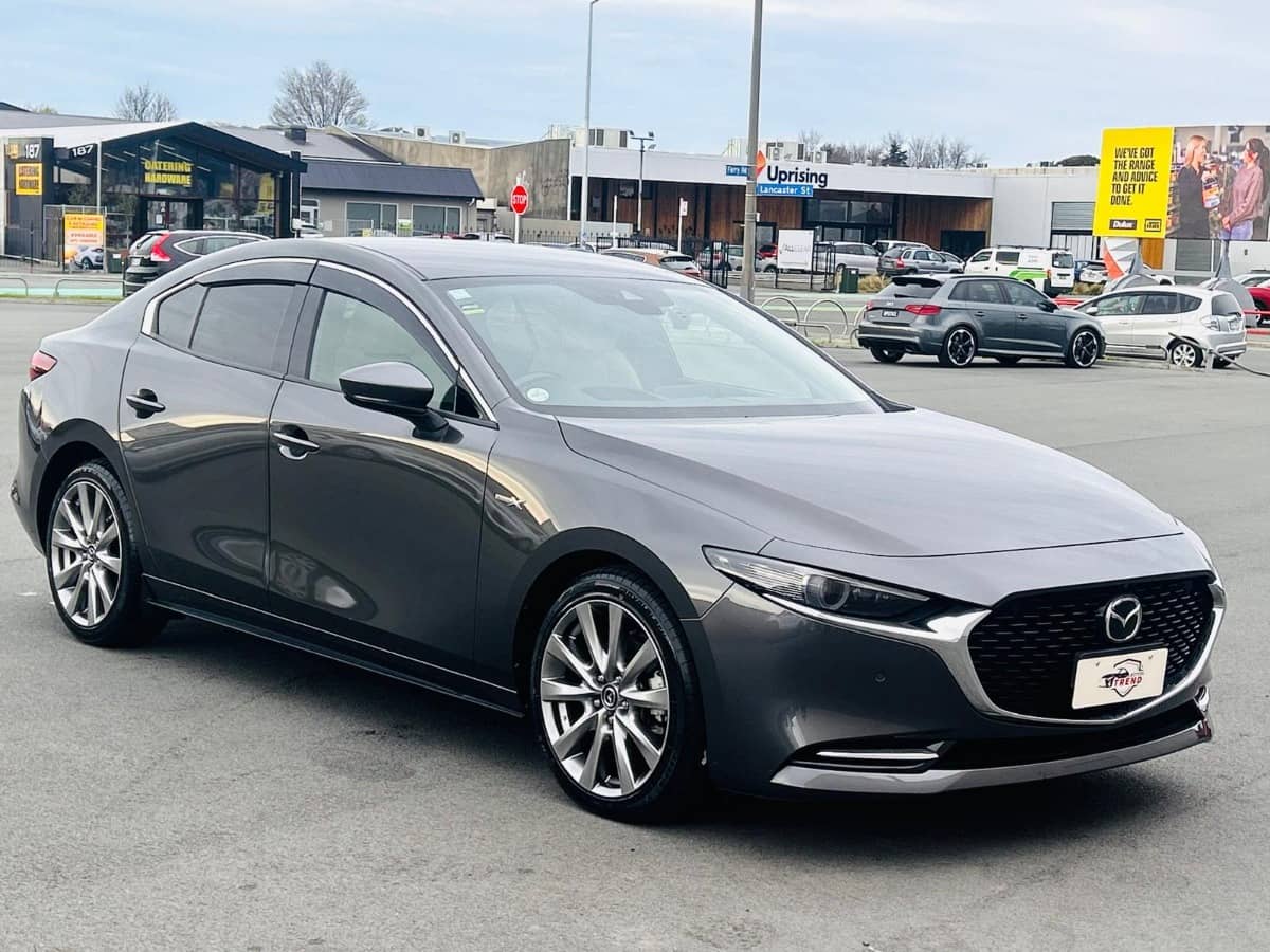 2021 Mazda 3 photo 3