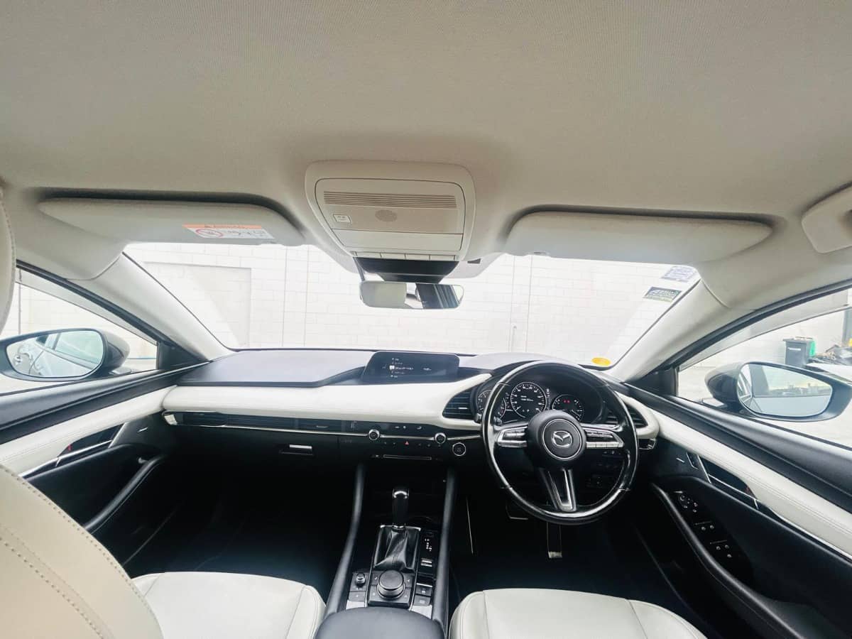 2021 Mazda 3 photo 11