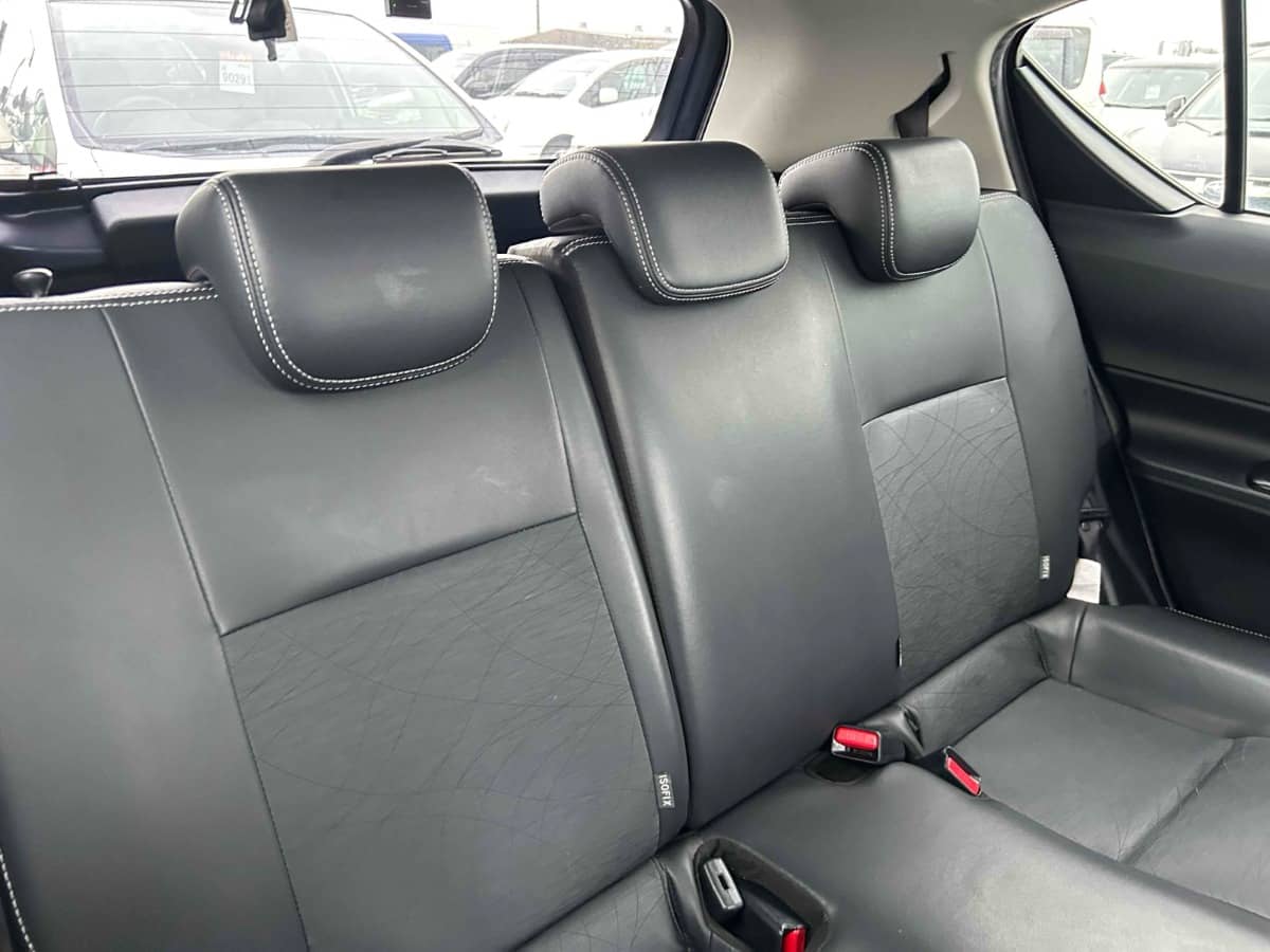 2015 Toyota Aqua photo 9