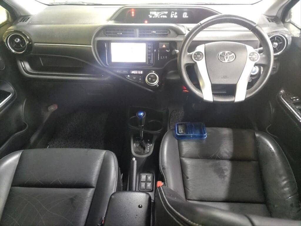2015 Toyota Aqua photo 5