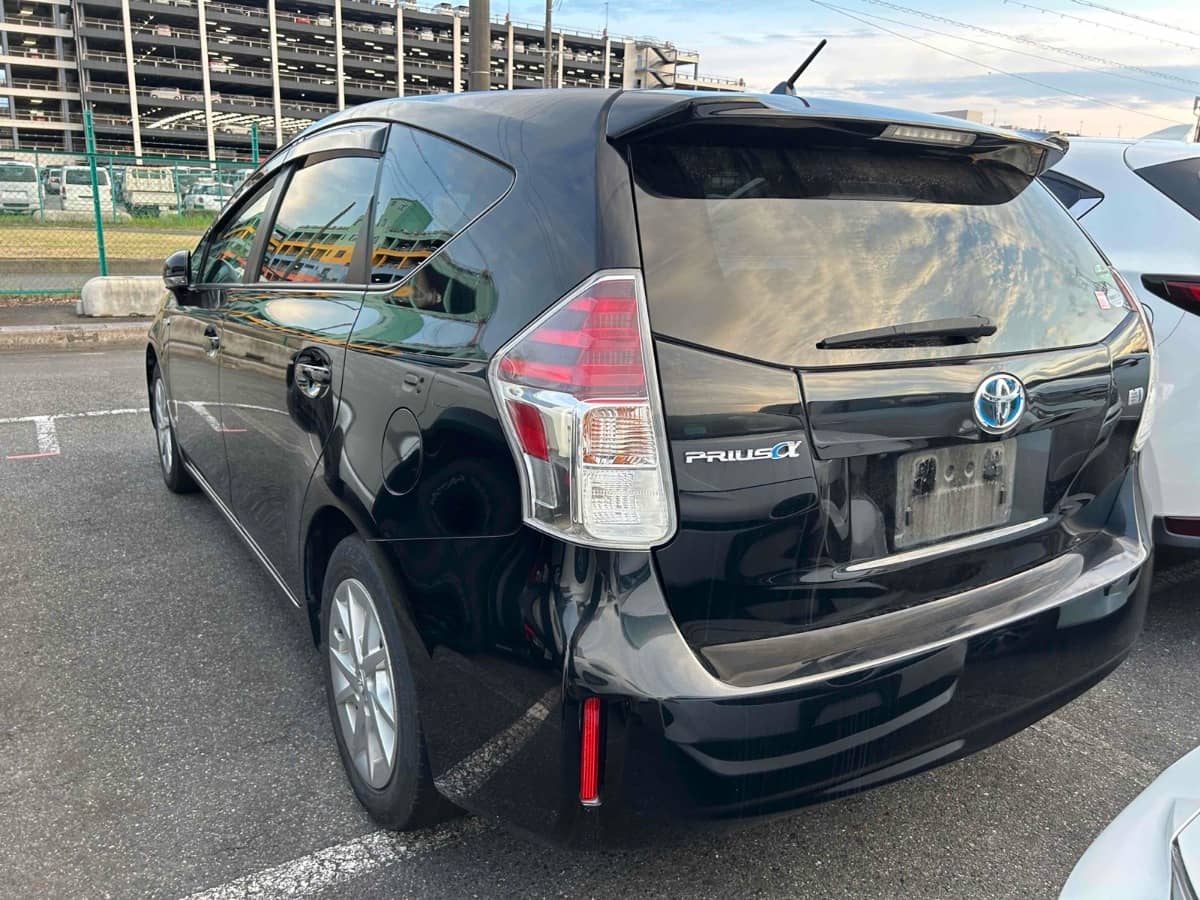 2015 Toyota Prius photo 7