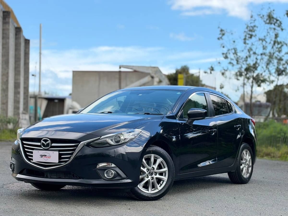 2013 Mazda Axela