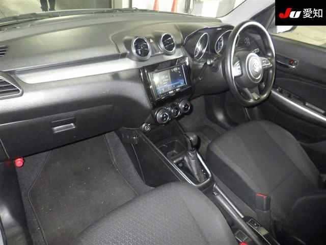 2022 Suzuki Swift photo 3
