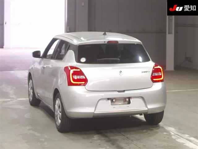 2022 Suzuki Swift photo 2
