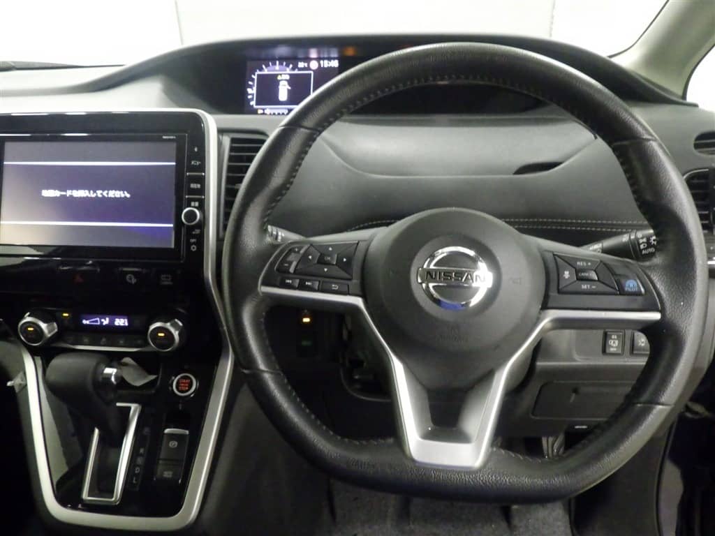 2018 Nissan Serena photo 4