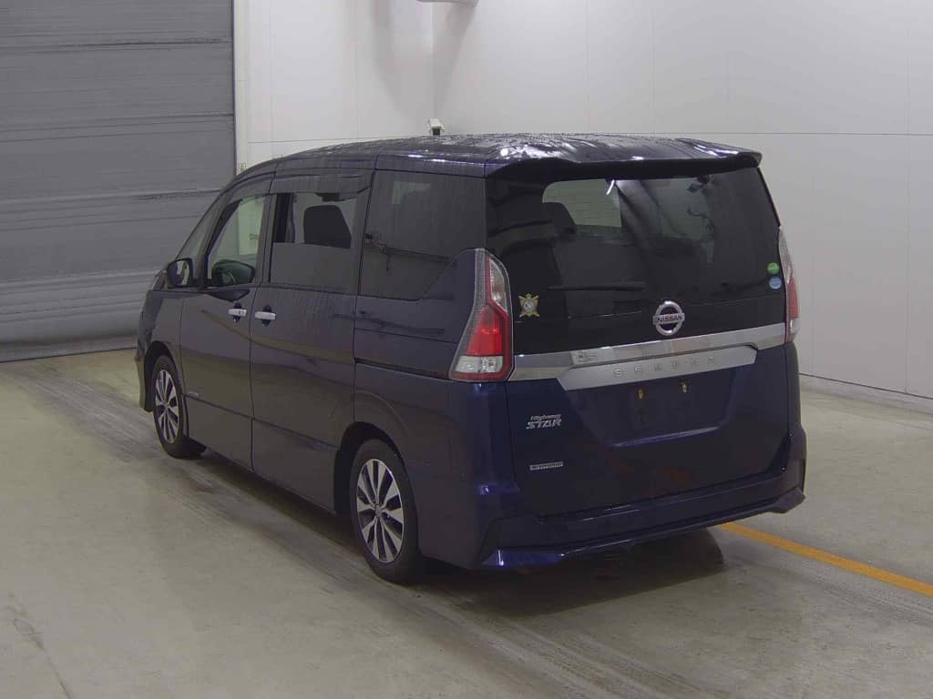 2018 Nissan Serena photo 2