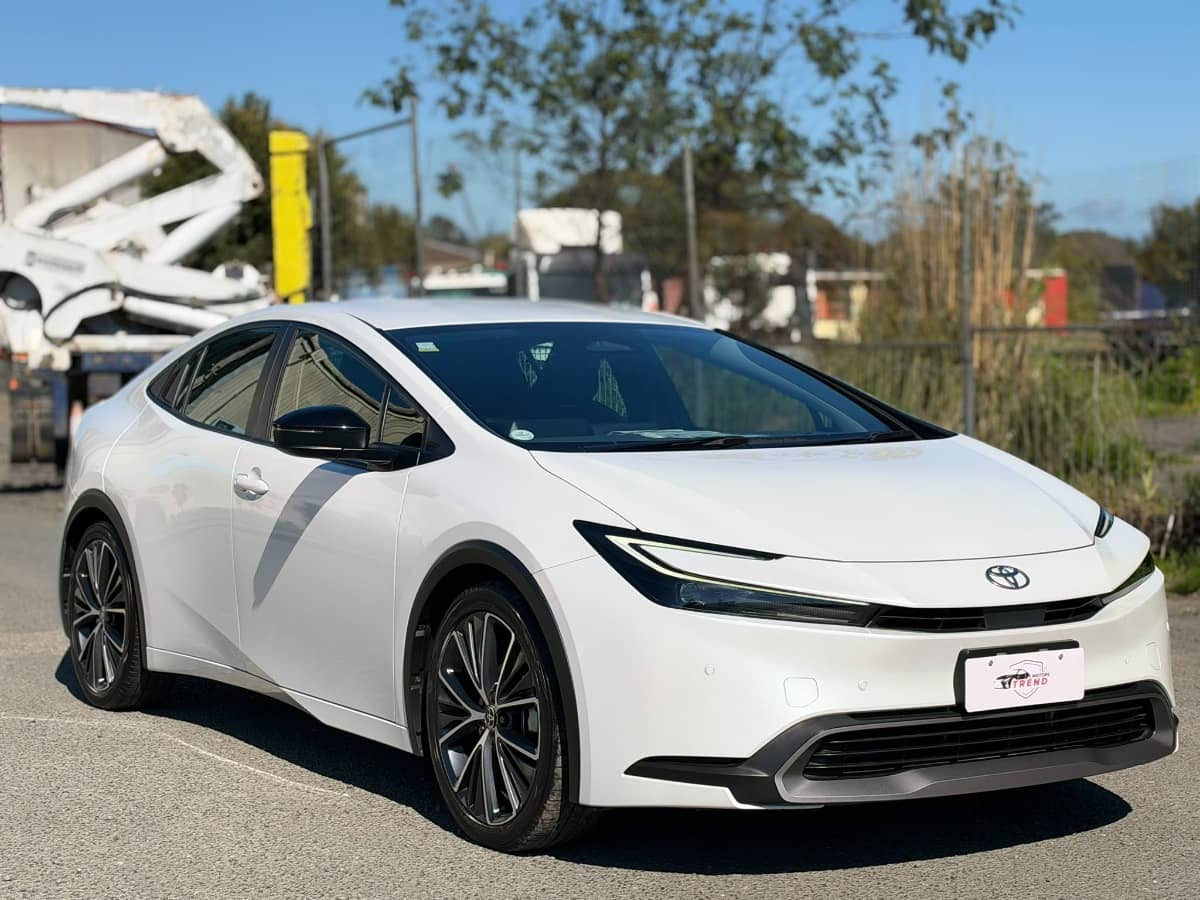 2023 Toyota Prius photo 3
