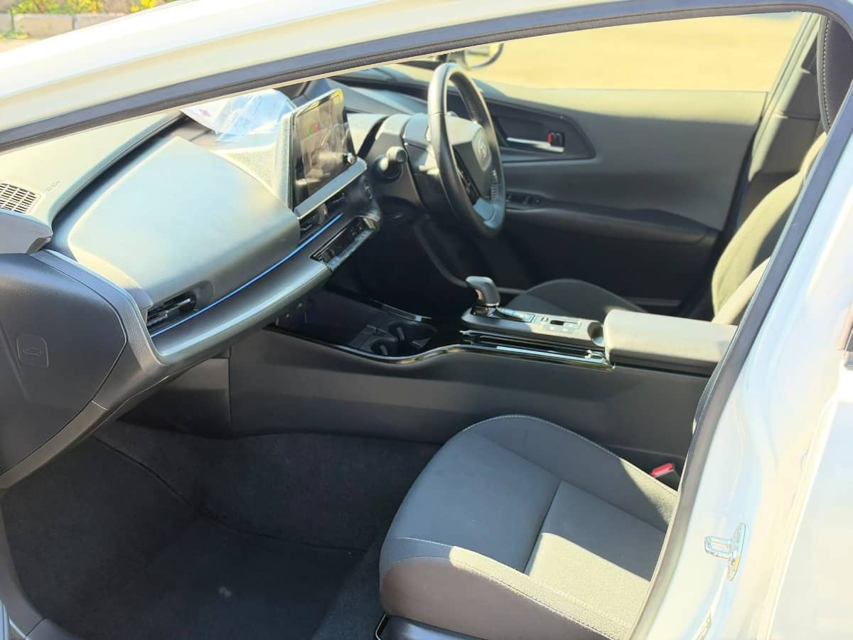 2023 Toyota Prius photo 12