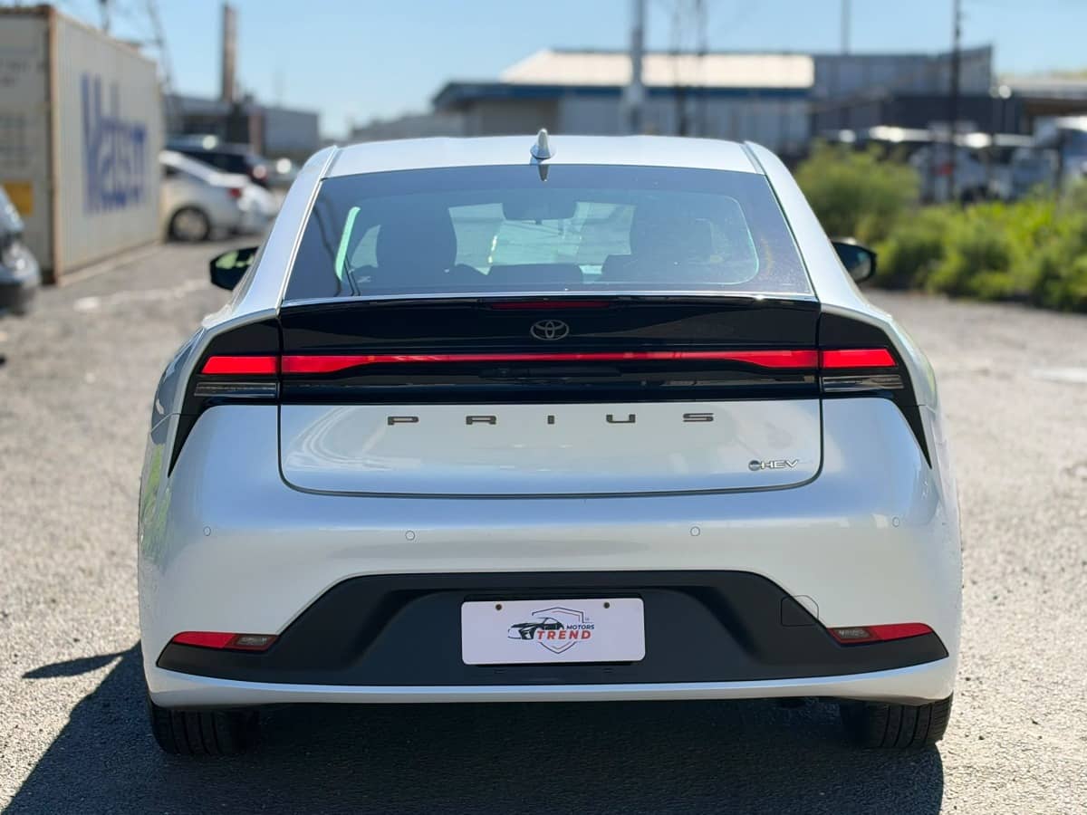 2023 Toyota Prius photo 9