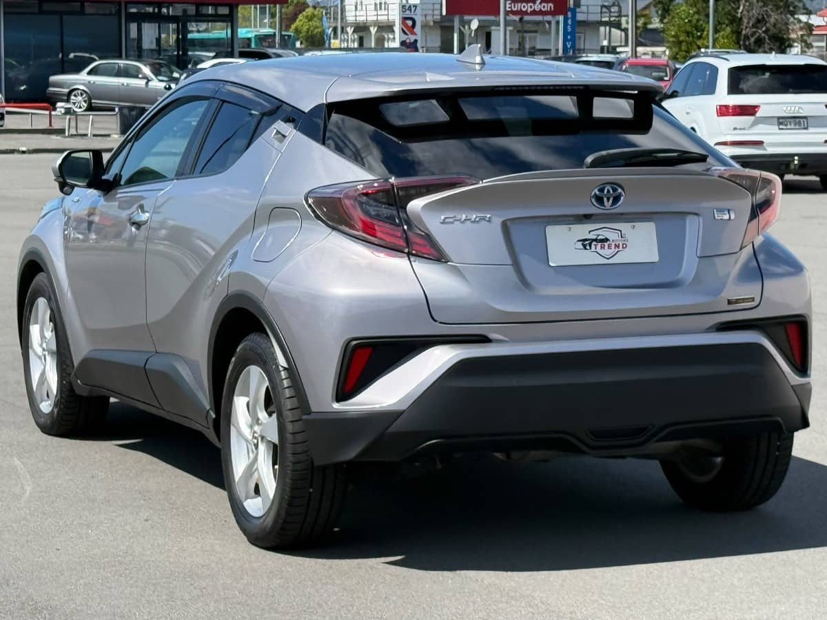 2018 Toyota C-HR photo 5