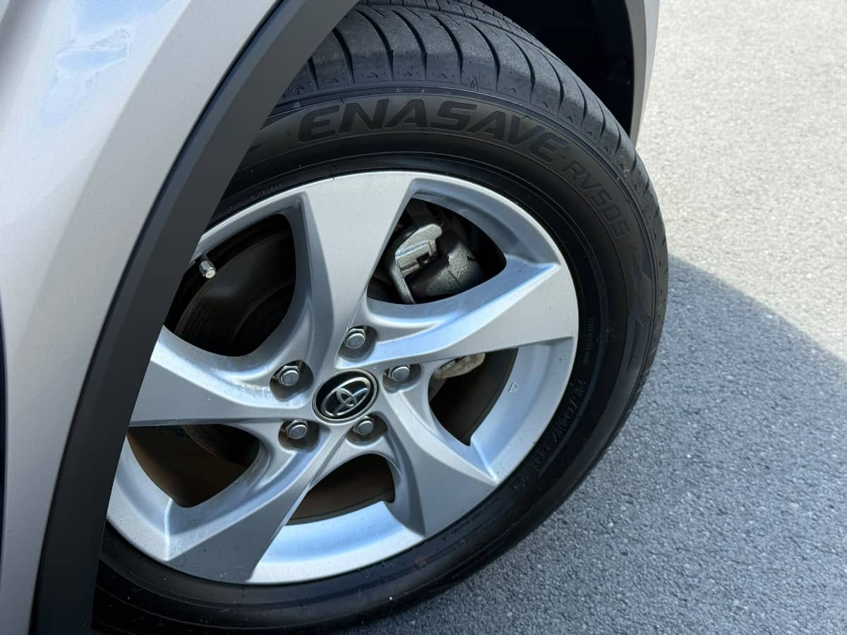 2018 Toyota C-HR photo 17