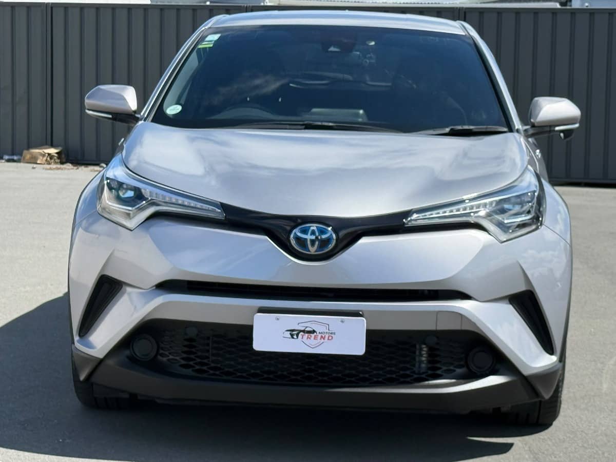 2018 Toyota C-HR photo 3