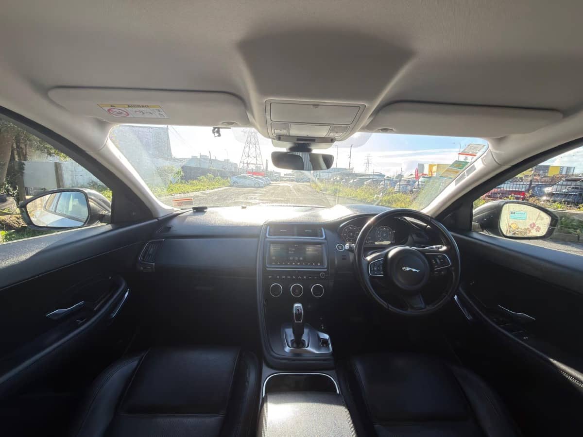 2020 Jaguar E-PACE photo 11
