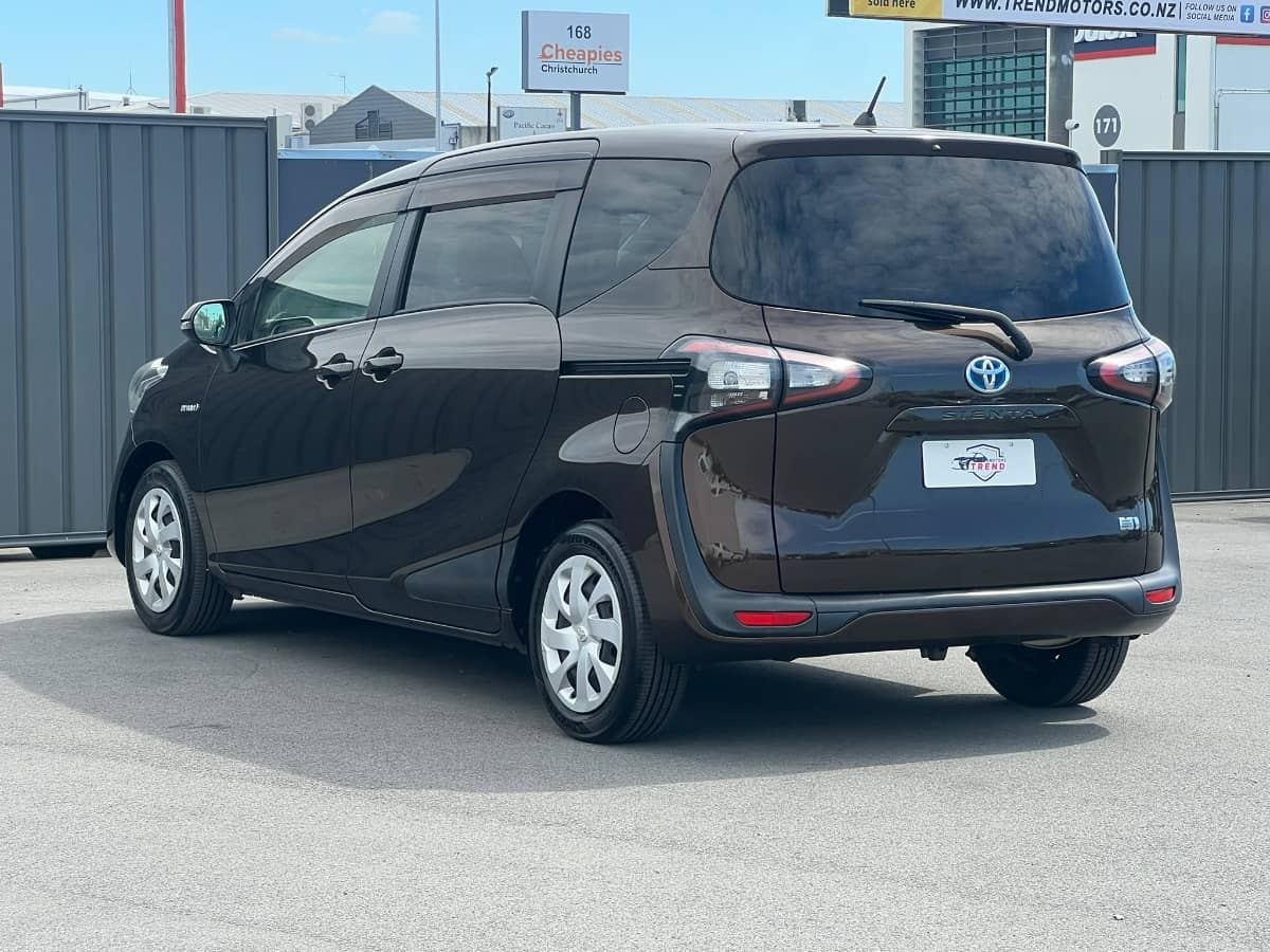 2018 Toyota Sienta photo 22