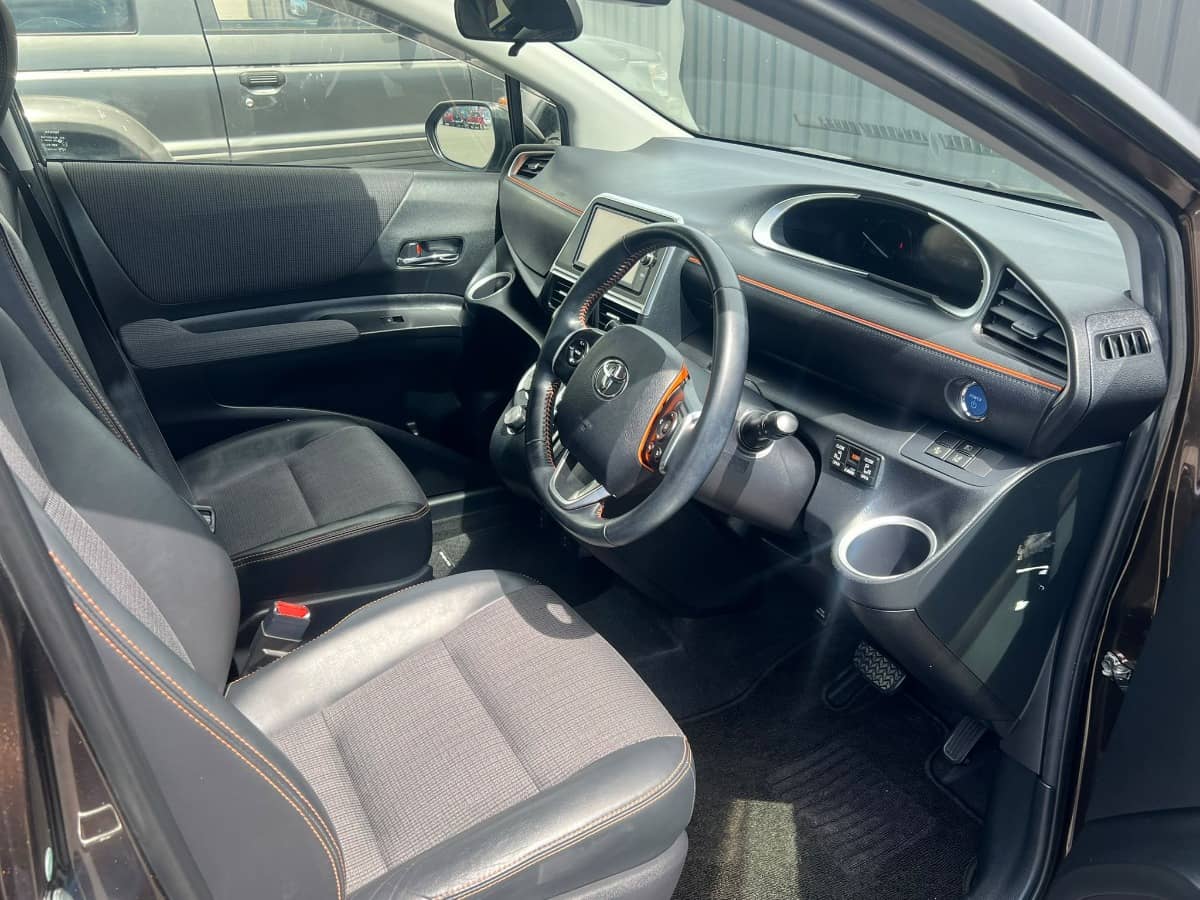 2018 Toyota Sienta photo 8