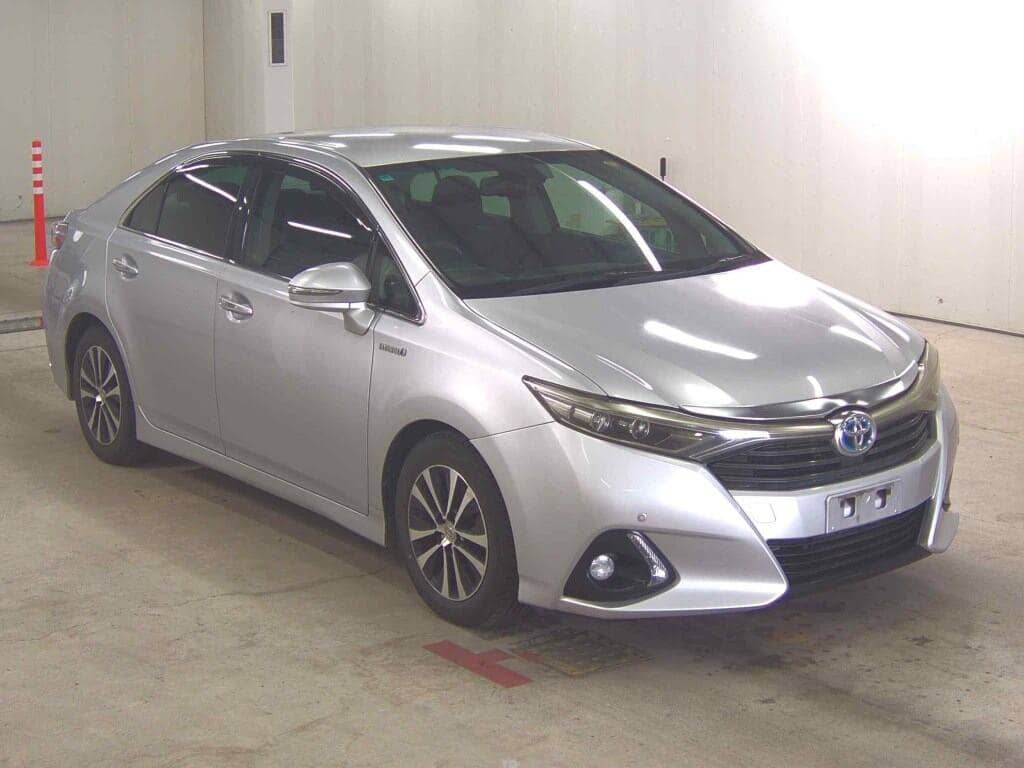 2014 Toyota Sai photo 2