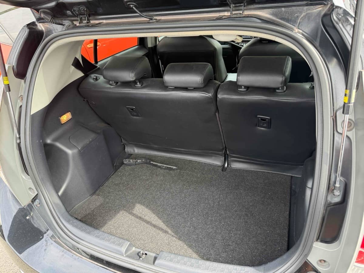 2014 Toyota Aqua photo 7