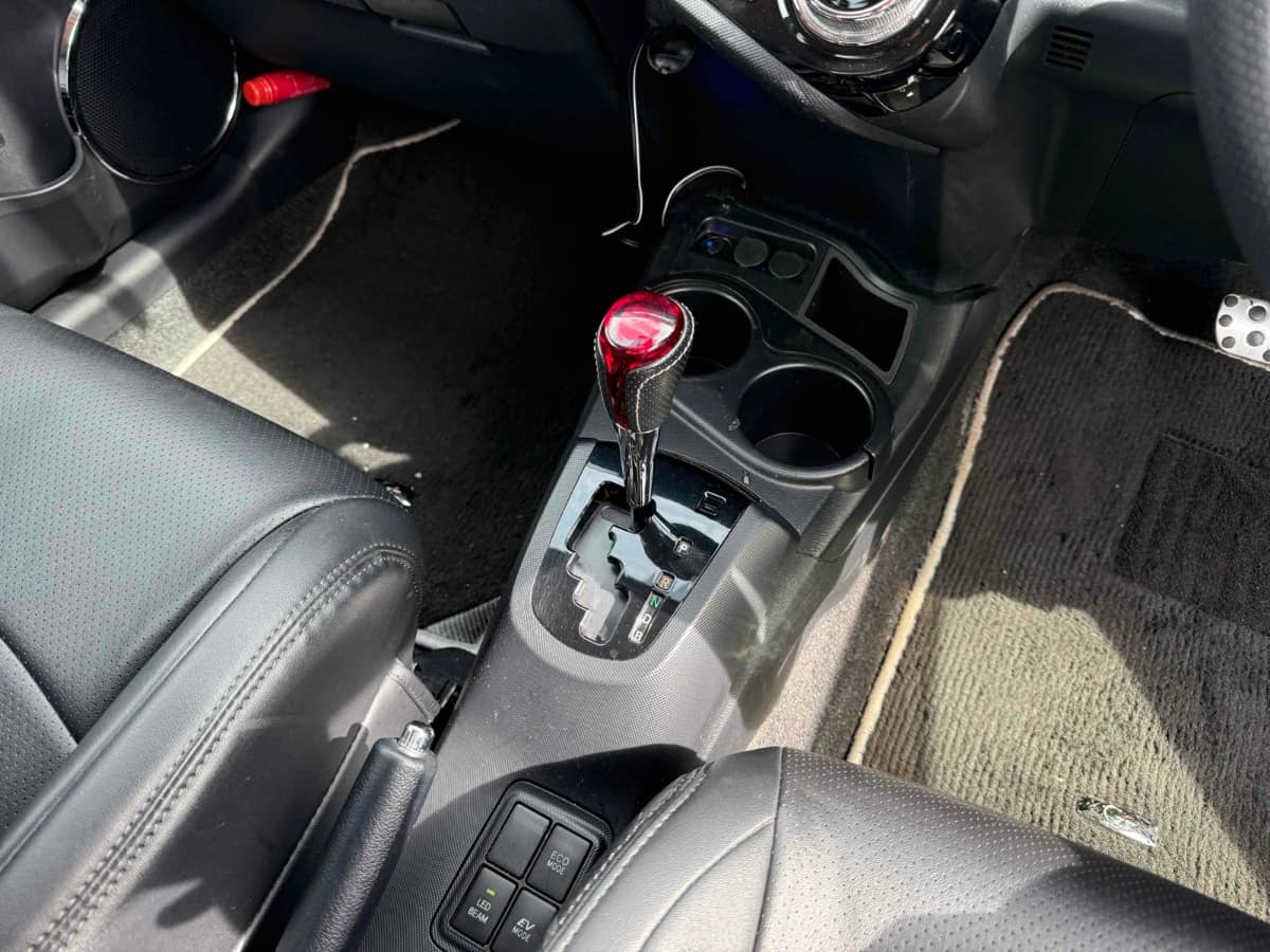 2014 Toyota Aqua photo 5