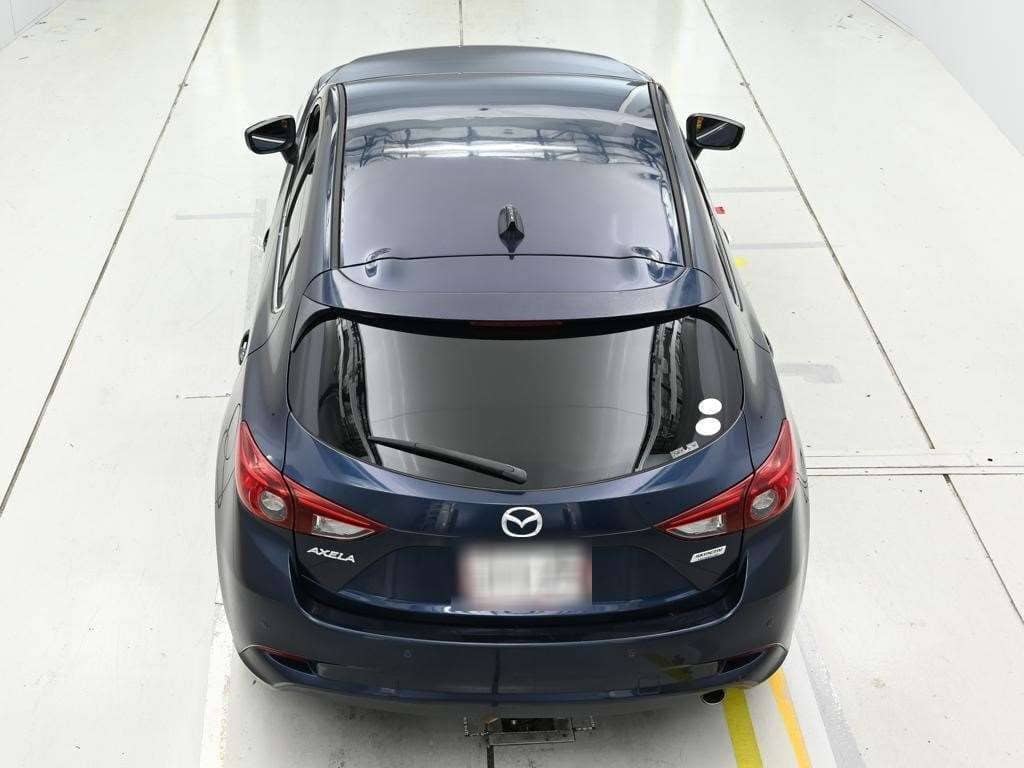 2018 Mazda Axela photo 6