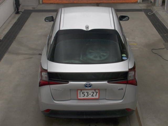 2019 Toyota Prius photo 3